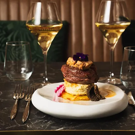 Domaine Des Lumieres Hotel 3*