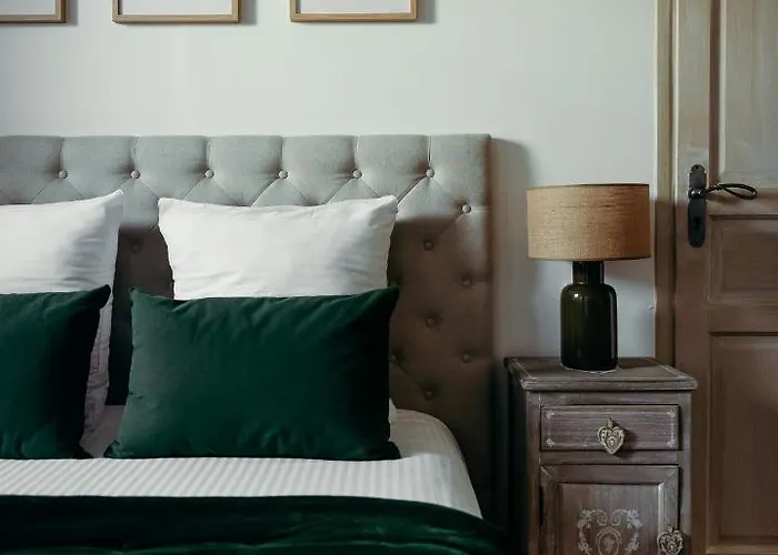 Domaine Des Lumieres Hotel