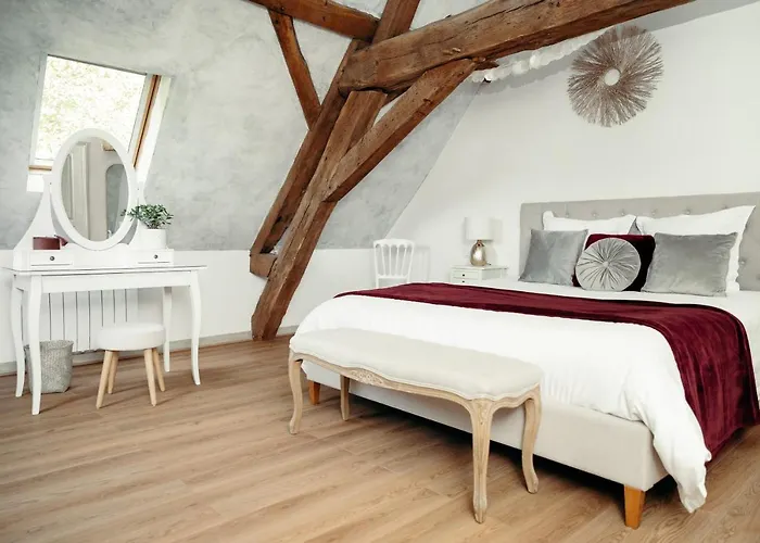 Domaine Des Lumieres Hotel Aisonville-et-Bernoville